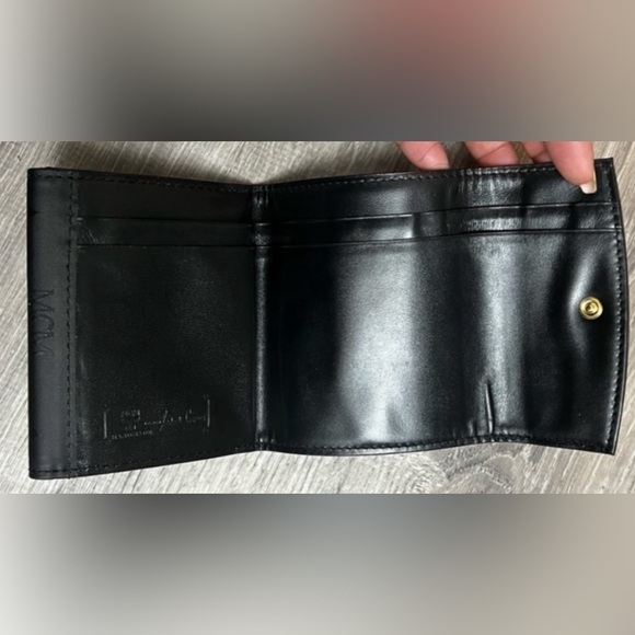 MCM Multi Snap Wallet Made in Germany Special Edition NWOT with COA and dustbag - Picture 7 of 10